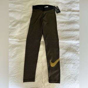 Gold Nike dri-fit leggings